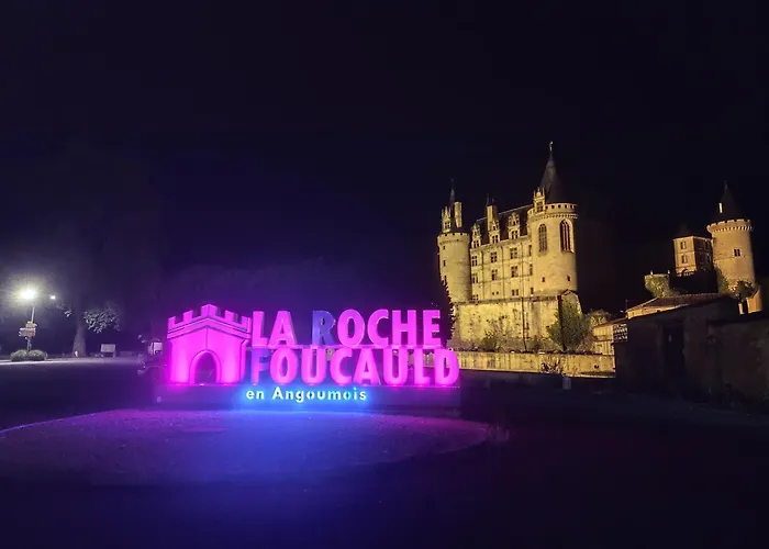 Au 9eme Art Apartamento La Rochefoucauld